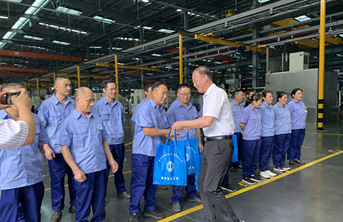 1692152886722581 1692152886722581